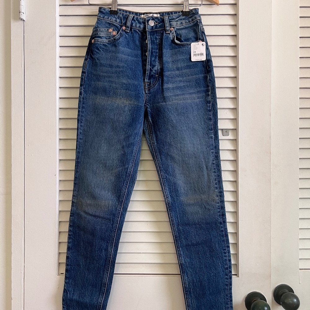 Button Down Jeans